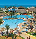 Pohled na komplex tuniského hotelu Caribbean World Borj Cedria