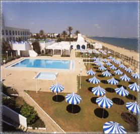 Tuniský hotel Ezzahra Dar Tunis s bazénem