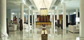 Tuniský hotel Mövenpick se vstupní halou