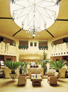 Tuniský hotel Odyssee Resort - vstupní hala