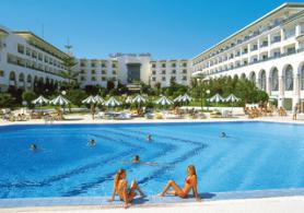 Tuniský hotel Riviera s plaveckým bazénem