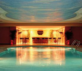 Marocký hotel Ryad Mogador Menara - vnitřní bazén