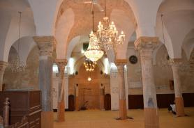Monastir - vnitřek Velké mešity