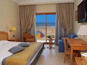 Jeden z pokojů hotelu Mövenpick Resort v Sousse